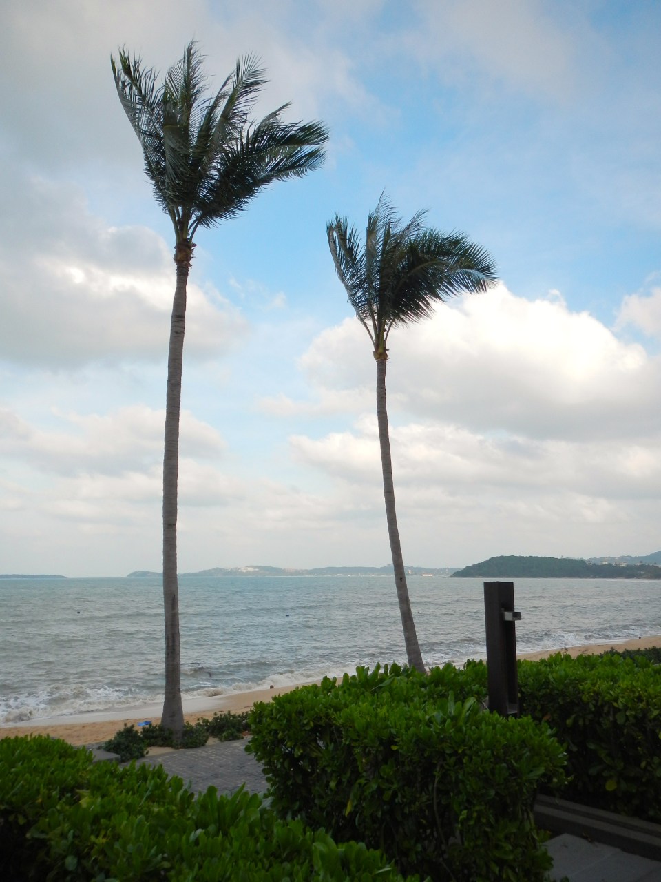 H Bistro at Hansar Samui 