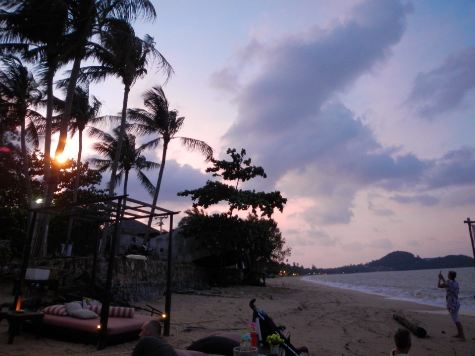 Sunset Girls CoCo Tam's Bar Samui