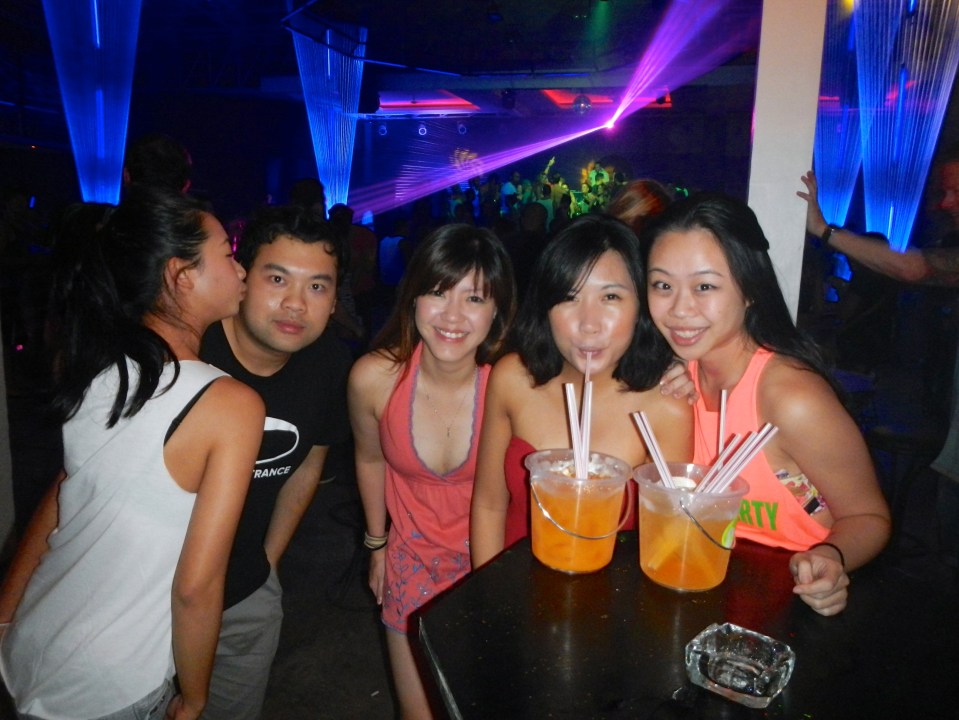 Black Moon Party Koh Samui Girls