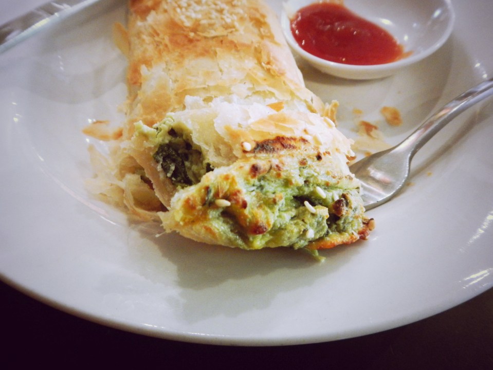 Flinders Street Coffee Spinach and Cheese Roll 3