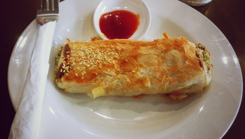 Flinders Street Coffee Spinach and Cheese Roll
