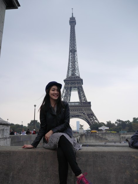 PARIS EIFFEL BLOGGER