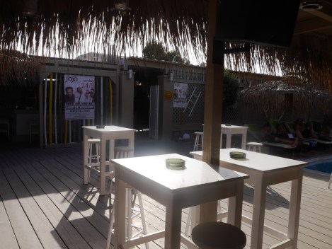 JOJO beach bar
